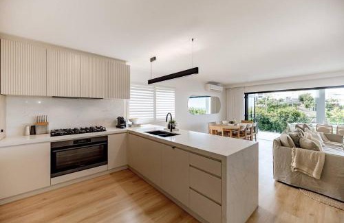 Sunrise Beach Apartment | 'Sunny', Luxury in Paradise, Sunrise Beach, Noosa
