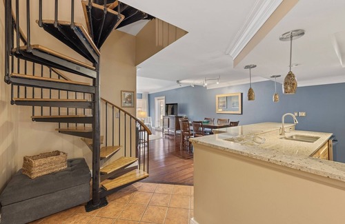 Shelter Cove Condo | Sunny Marina & Water Views, Near Beach!