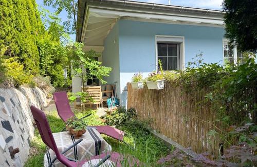 Thaur Apartment | Sunny Mountain Loft - Terrace & Garden
