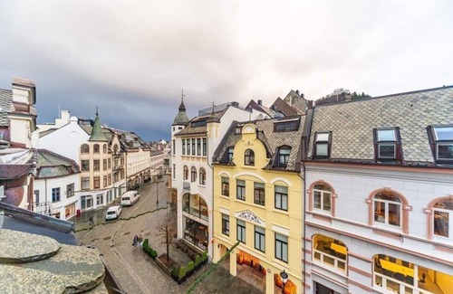 Alesund House | Sunny penthouse right in the center of Ålesund