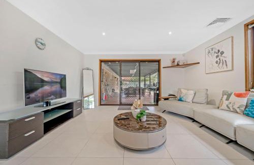 Glen Alpine House | Sunny Pool Access Home for Family