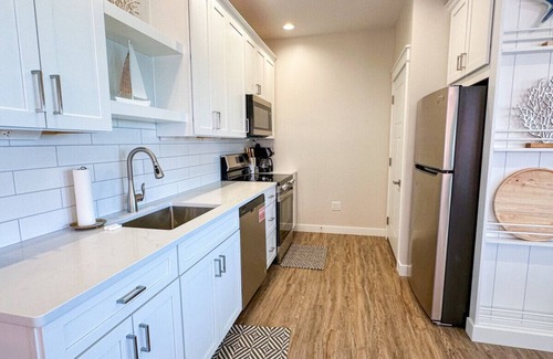 Celina Cottage | Sunny Shores: Lakeside Cottage