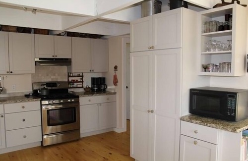 Westerly House | Sunny, spacious, family-friendly home. Dock, pond, beach. Haversham, Weekapaug