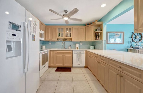 Key Colony Beach House | Sunny Waterfront Key Colony 3BR 2BA Villa w/Dock