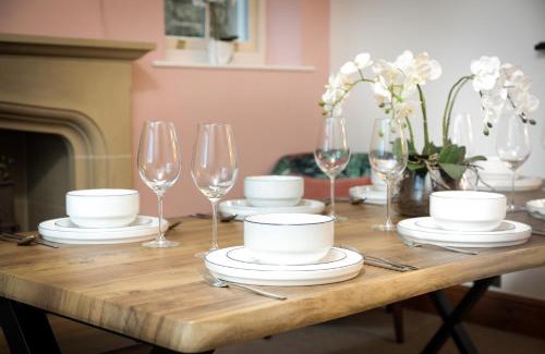 Stanton in Peak House | Sunnydene House