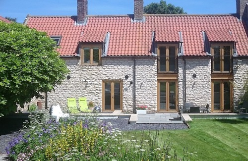 Bempton House | Sunnyside Barn on spectacular coast