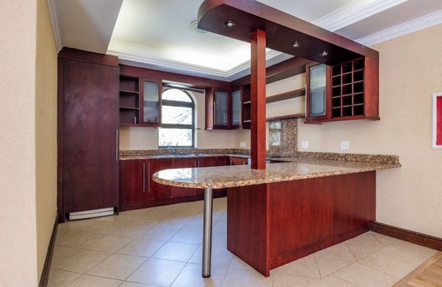 Sunset Beach House | Sunset beach holiday home/Pauline's entire villa n is a taste of luxury.
