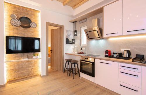 Vathi Apartment | Sunset Coast House - WOOD