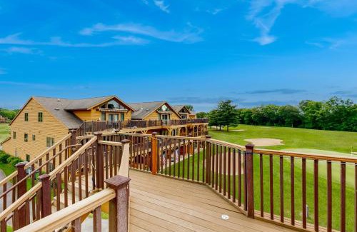 Arkdale Apartment | Sunset Condominiums: The View