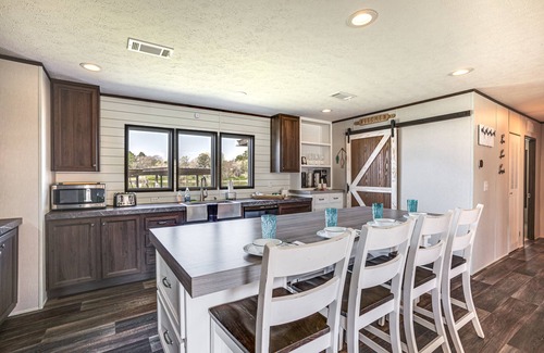 Onalaska House | ‘Sunset Cove’ Lakefront Rental w/Private Dock!