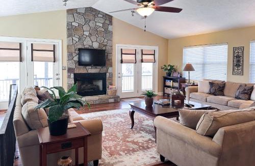 Maynardville House | Sunset Cove