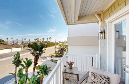Hollywood Beach House | Sunset Dreams