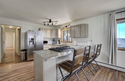 Penrose House | Sunset Ridge | Gorge Views & Trails | Hot tub
