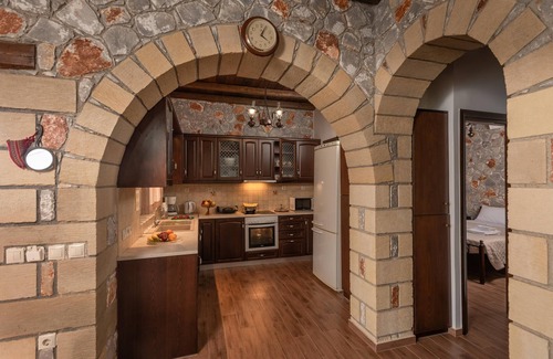 Kolymbari Villa | Sunset traditional house