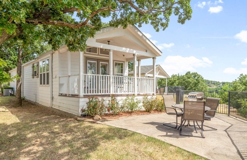 Sperry Cottage | Sunset View at CrossTimbers Marina