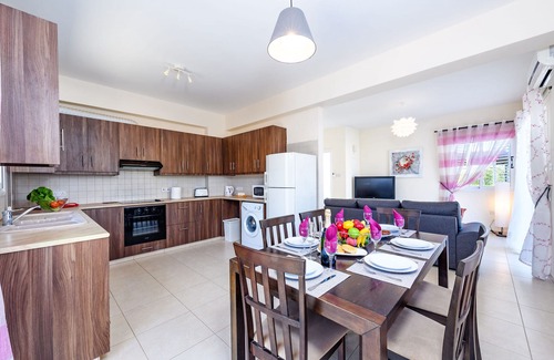 Protaras Villa | Sunset Villa - Charming Protaras Centre Getaway
