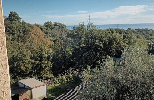Boissano House | SUNSETS AND RELAXATION YOUR RETREAT WITH A SEA VIEW.