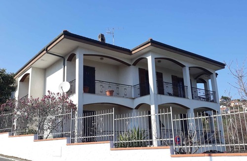 Boissano House | SUNSETS AND RELAXATION YOUR RETREAT WITH A SEA VIEW.