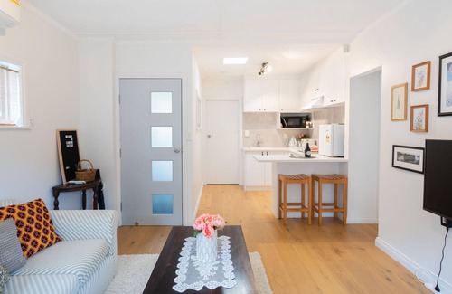 St. Heliers House | Sunshine Daydream w Edmund Cottage