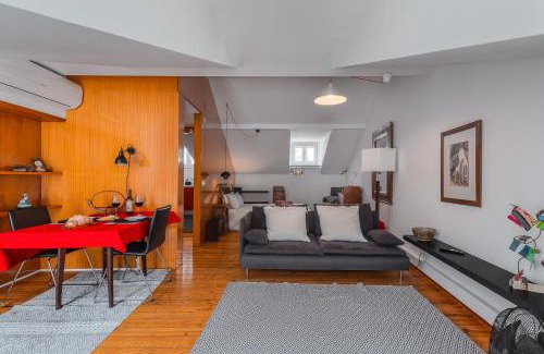 Santos Apartment | Sunshine Madragoa