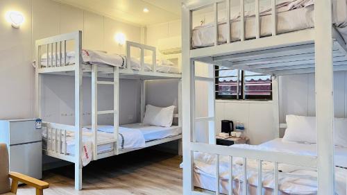 Daem Thkov Ski Chalet | Sunshine Resort Hotel Coconut Beach Koh Rong