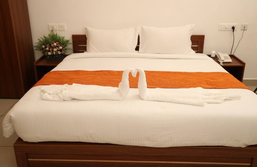 Pala Hotel | Sunstar Residency & Food Plaza Pala