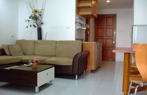 Chatuchak Condo | Supalai Park PhahonYothin 21- modern - 1 br condo near JJ market, BTS