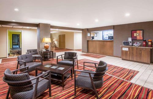 Brookings Hotel | Super 8 by Wyndham Brookings