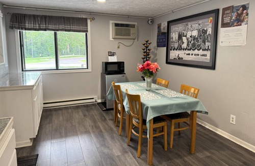 Chaska Hotel | Super 8 by Wyndham Chaska