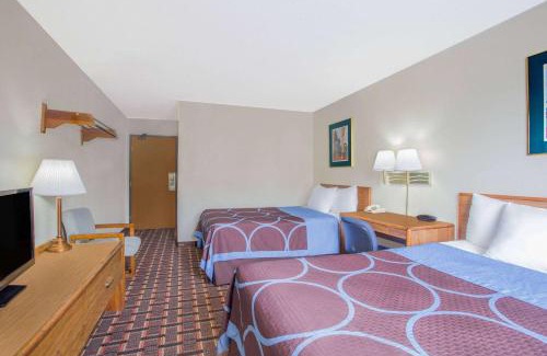 Douglas Hotel | Super 8 by Wyndham Douglas