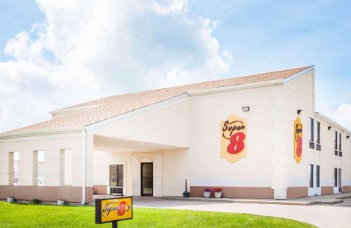 Lincoln Hotel | Super 8 by Wyndham Lincoln