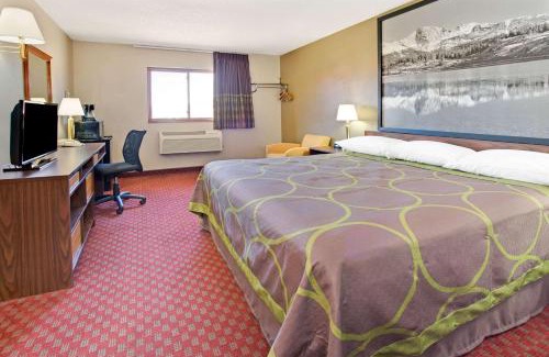 Del Camino Hotel | Super 8 by Wyndham Longmont/Del Camino