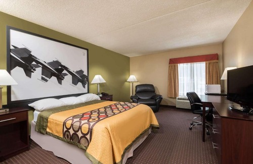Miamisburg Hotel | Super 8 by Wyndham Miamisburg Dayton S Area OH