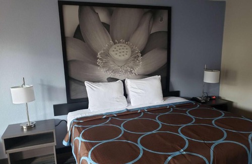 Morganton Hotel | Super 8 by Wyndham Morganton