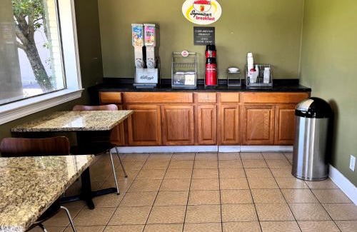 Picayune Hotel | Super 8 by Wyndham Picayune