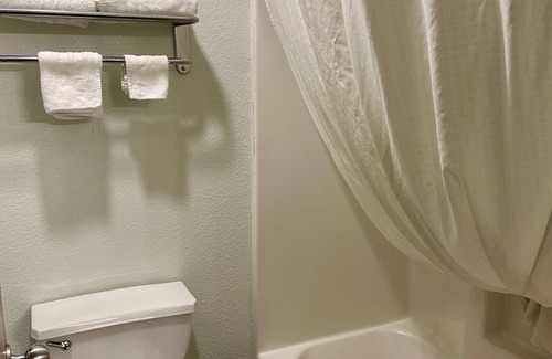 Platte City Hotel | Super 8 by Wyndham Platte City Kansas City Area Airport