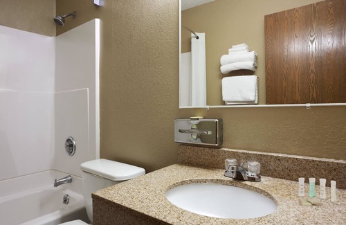 Pulaski Hotel | Super 8 by Wyndham Pulaski