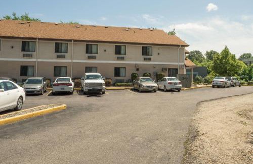 Red Wing Hotel | Super 8 by Wyndham Red Wing