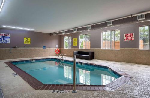 Salisbury Hotel | Super 8 by Wyndham Salisbury