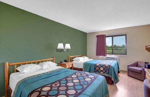 North Lake George Hotel | Super 8 by Wyndham Ticonderoga
