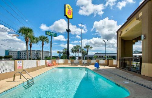 Tillmans Corner Hotel | Super 8 by Wyndham Mobile/Tillmans Corner