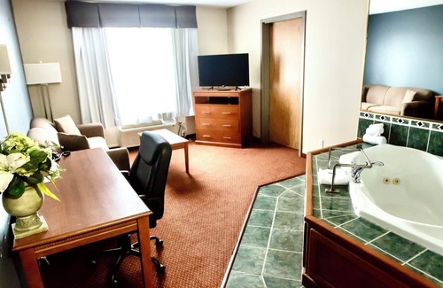 Whitecourt Hotel | Super 8 by Wyndham Whitecourt