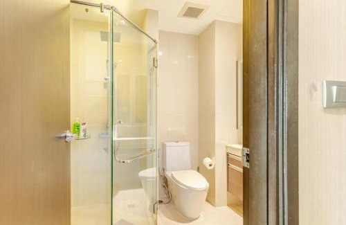 Phra Khanong Nuea Apartment | Super City View Room, Swimming Pool,Gym,150m walk to BTS