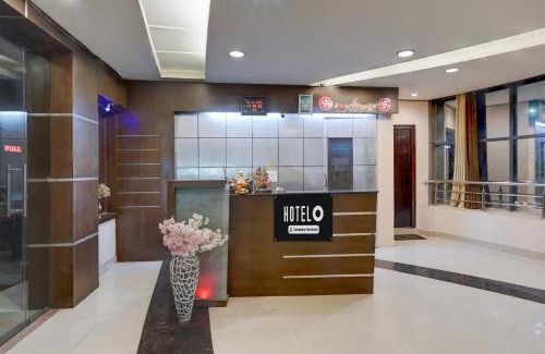 Rudrapur Hotel | Super Collection O Awas Vikas Near Bus Stand Formerly Hotel Rivera