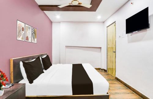 Hanmakonda Hotel | Super Collection O Hanamkonda Near NIT