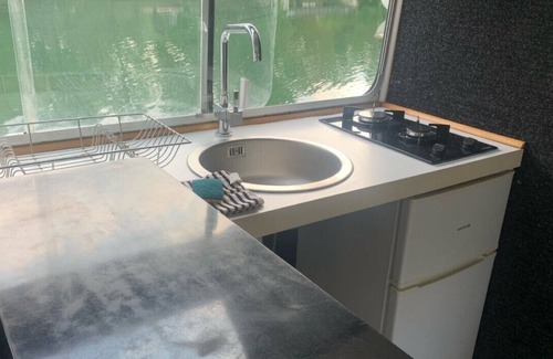 La Ferte-sous-Jouarre Boat Rental | Super Mini-salle Pour vos Fêtes, sur L'eau !