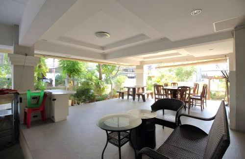 Thung Khru Hotel | Super OYO 498 Ladawan Villa
