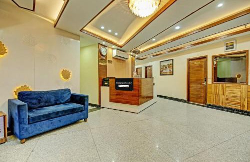 Zirakpur Hotel | Super Townhouse Eastern View Formerly Vihaan Residency