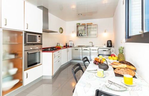Quint Mar Villa | Super Villa Oasis Fab Sea & Sitges View with A/C