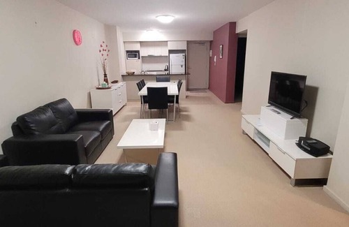 East Perth Apartment | Superb 2br apartment in the heart of Perth city